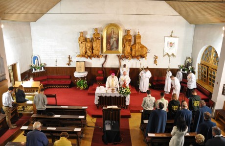 24 órás szentségimádás kezdődik szombaton az öreghegyi templomban